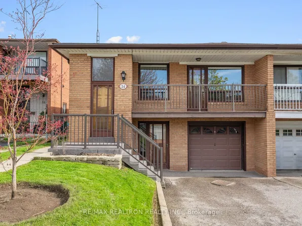 34 Tillplain Rd, Toronto, ON M3H 5R2