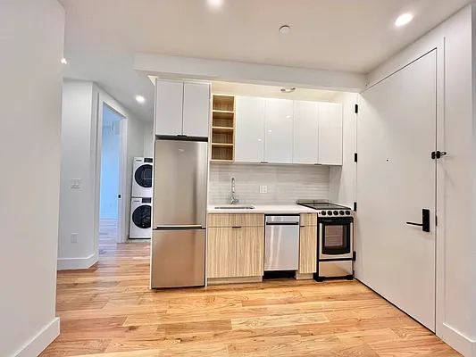 Rented by ERNY LLC | media 6