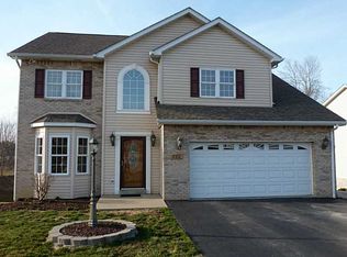 322 N Shenandoah Dr, Latrobe, PA 15650