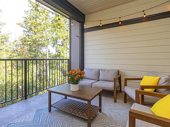 5th image of 290 Wilfert Rd #303