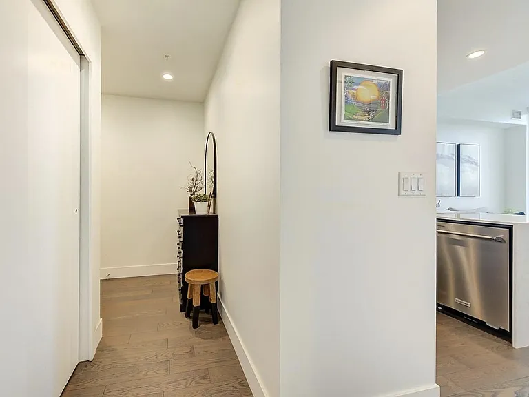1181 Sunset Dr — Photo 6