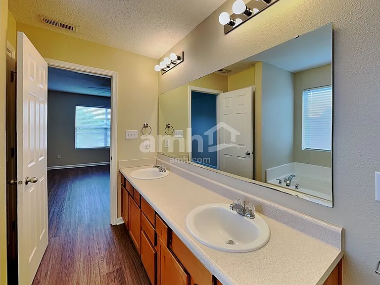 897 Sunvista Dr — Photo 16