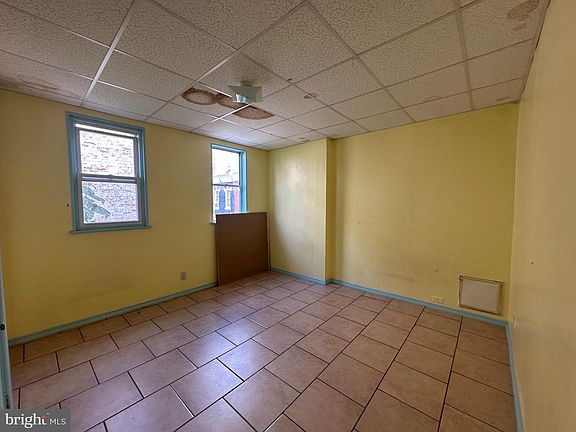 5th image of 715 W Ritner St