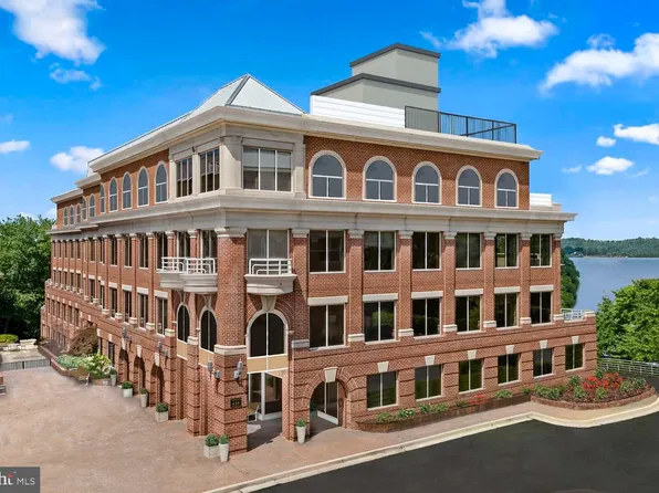 625 Slaters Ln #208, Alexandria, VA 22314