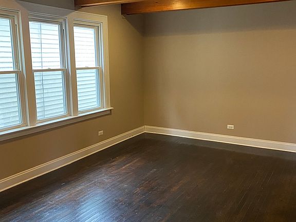 3rd image of 10426 S Avenue F