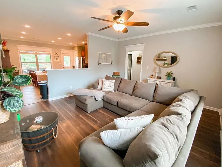 2734 Ridgewood Rd — Photo 10