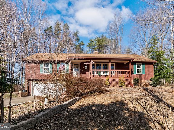 3rd image of 119 Broadfield Ln