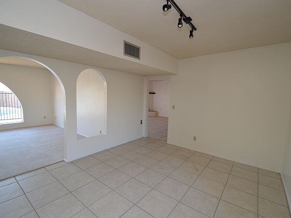 3rd image of 7722 E Knollwood Cir