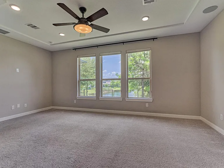 11 Shumard Oak Dr — Photo 19