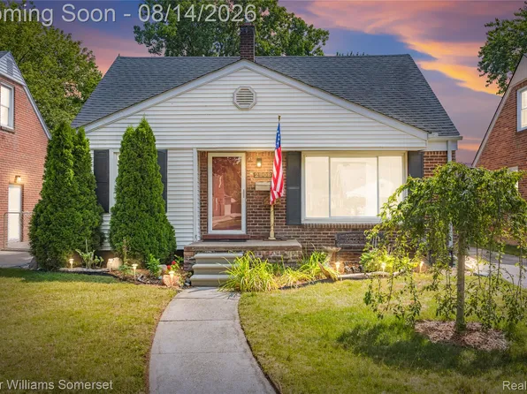 2908 N Wilson Ave, Royal Oak, MI 48073