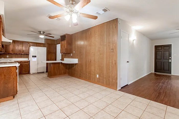 511 Hill St — Photo 15
