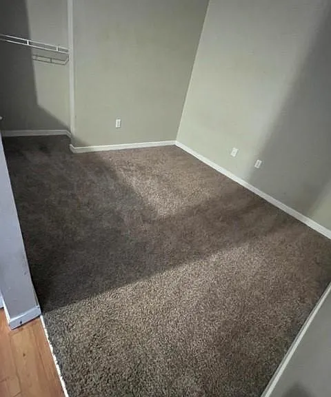 Lincoln Pointe Lofts- Income Restricted — Photo 10