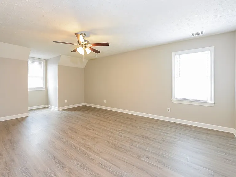 231 Amsterdam Dr SW — Photo 11