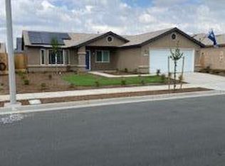 694 W Red Oak Ave, Porterville, CA