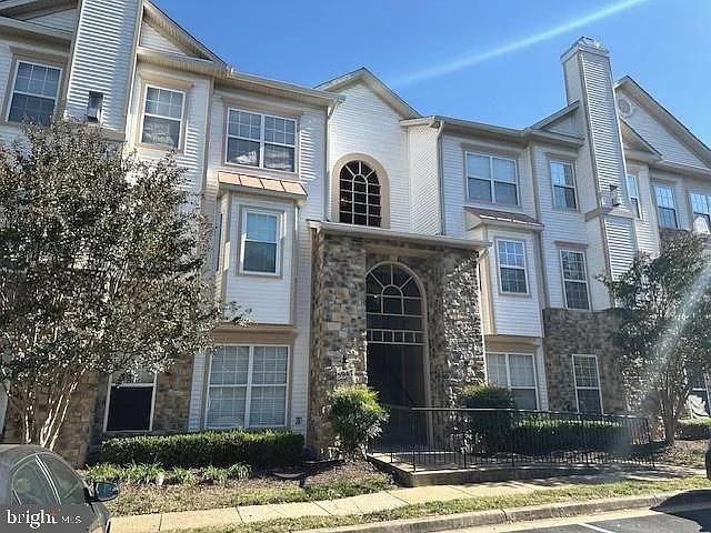 5947 Founders Hill Dr #302 — Photo 2