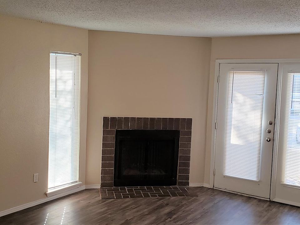 Arlington Oaks Condominiums Apartment Rentals Arlington, TX Zillow