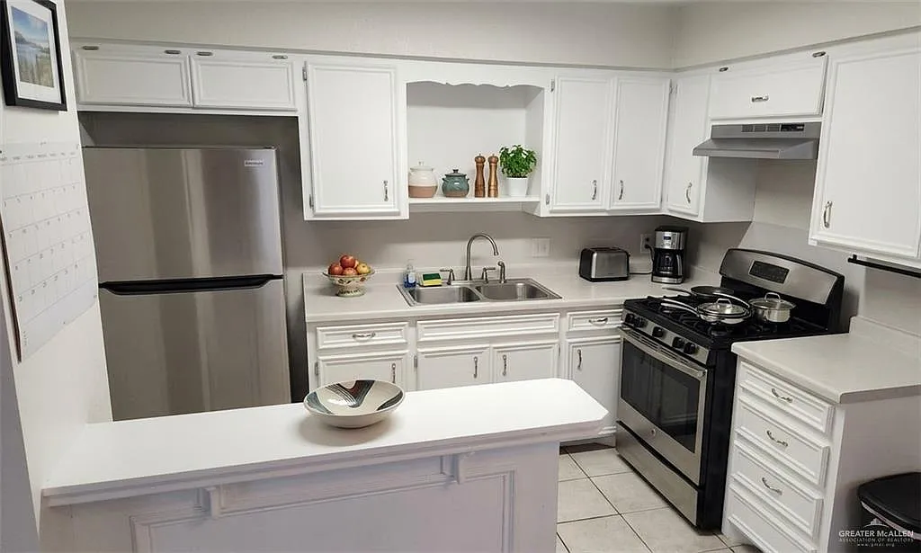 3 bed, 2.0 bath, 1153 sqft, $1,500 — Photo 3
