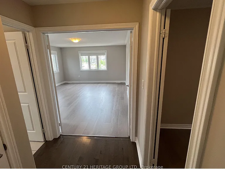 860 Elvidge Trl — Photo 23