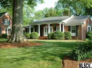 222 5th Ave NE, Hickory, NC 28601