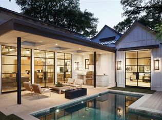 1902 Mountain View Rd, Austin, TX 78703