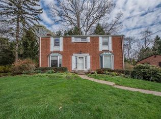 3513 Ridgewood Dr, Pittsburgh, PA 15235