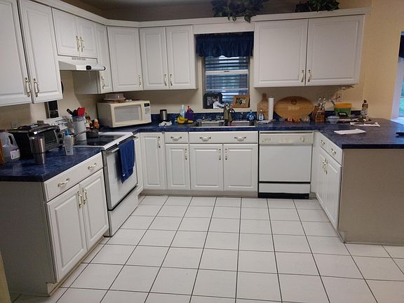 4th image of 2608 S Pine Estates Rd