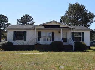 2607 Oglesby Dr, Raeford, NC 28376