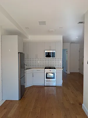 Kitchen, photo 1