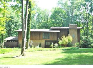 651 Treecrest Dr, Akron, OH 44333