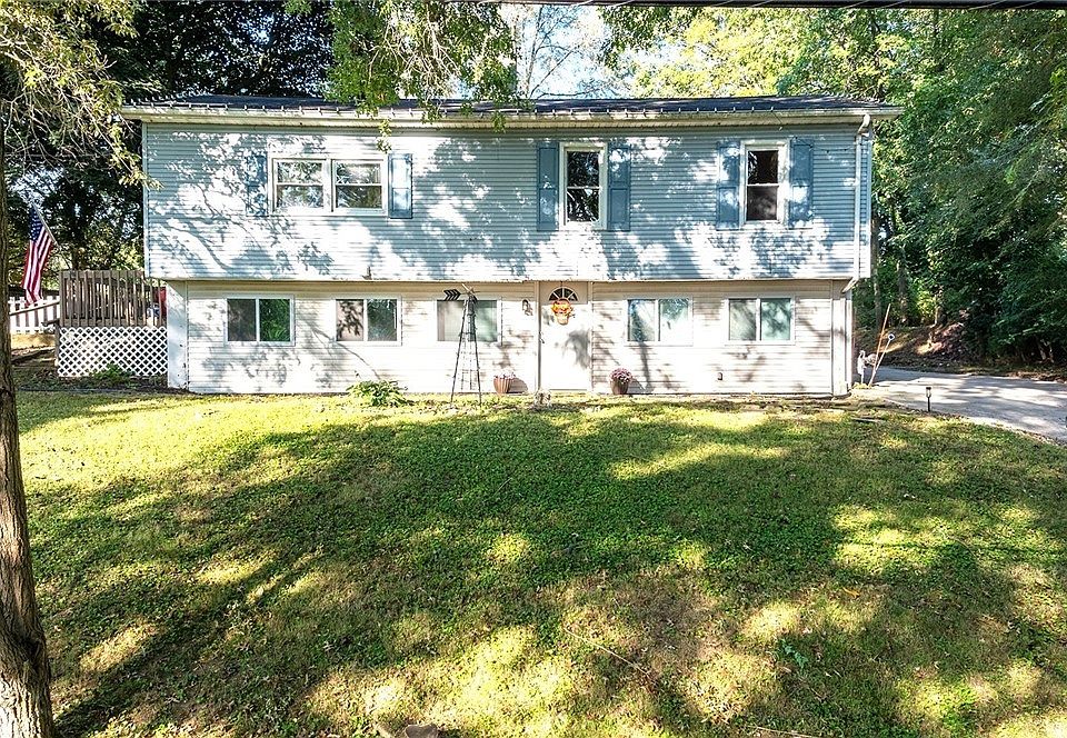 1st image of 886 Shadybrook Dr