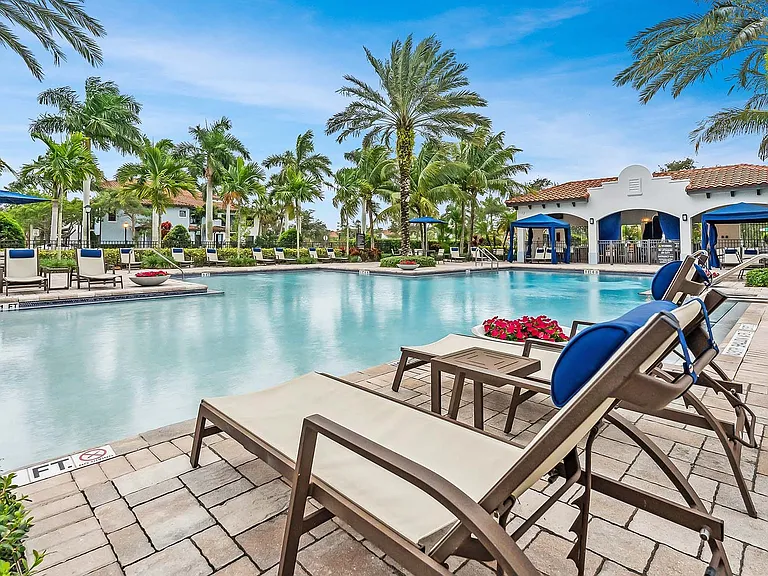 Poolside Seating