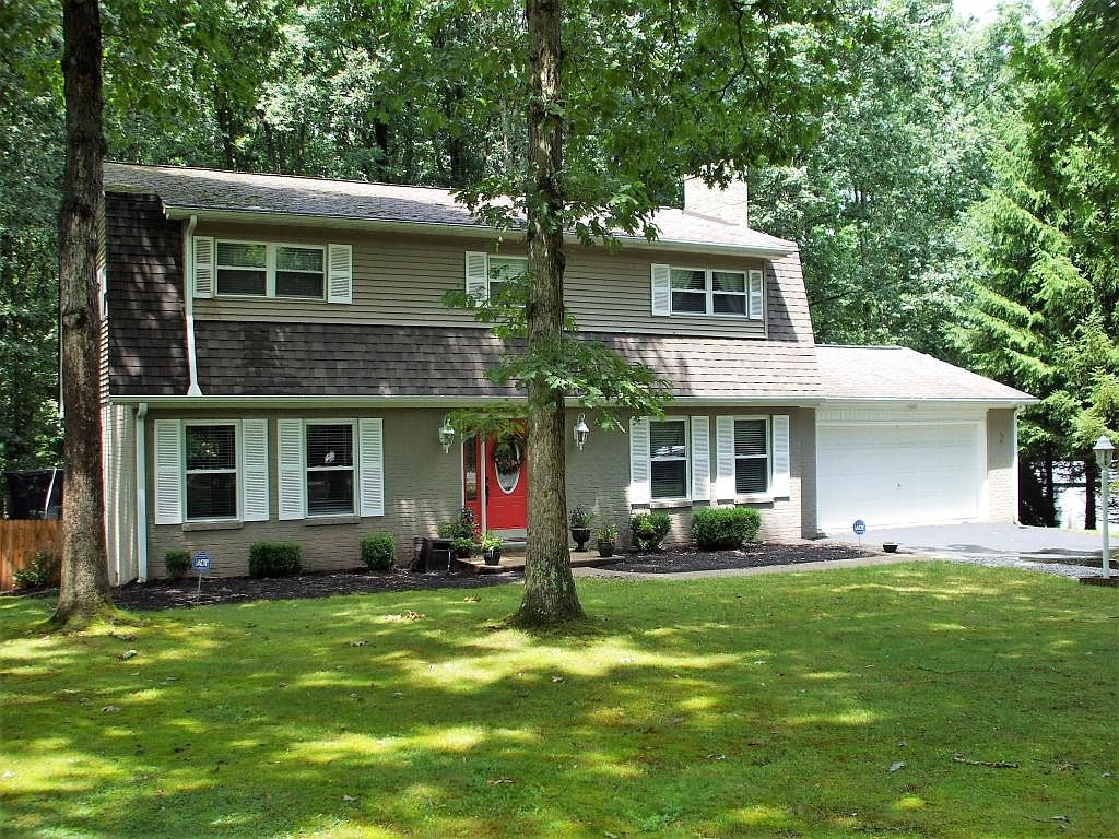 31 Robin Pl, Beckley, WV 25801 | Zillow