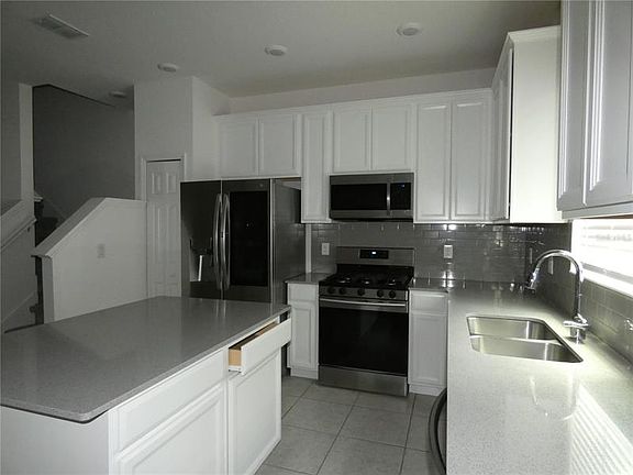 3rd image of 14059 Kite Ln