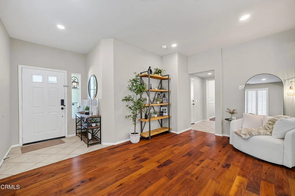 3 bed, 2.5 bath, 2126 sqft, $5,495 — Photo 4