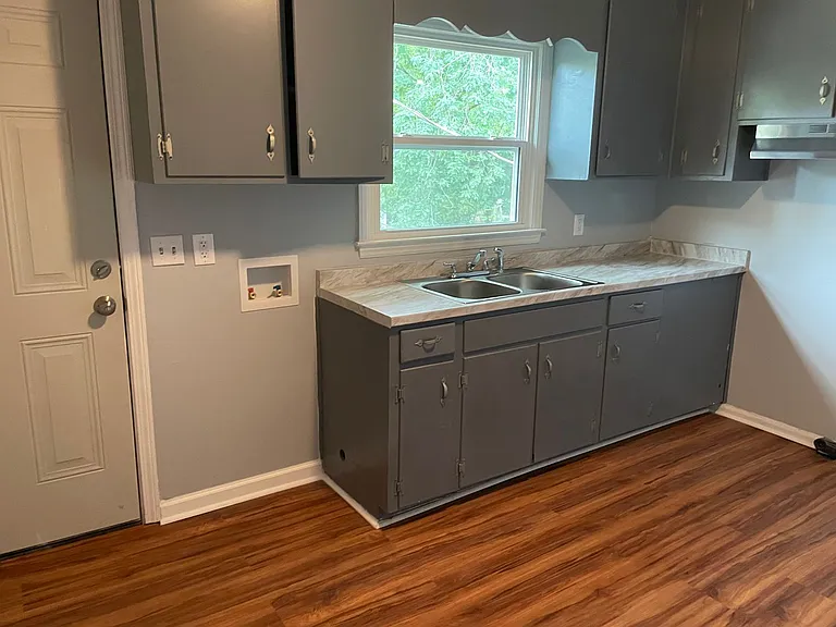 101 Greenbriar Road — Photo 6