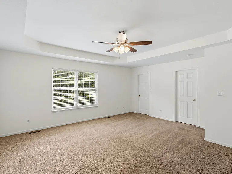 5004-5006 Betty Jean Way — Photo 24