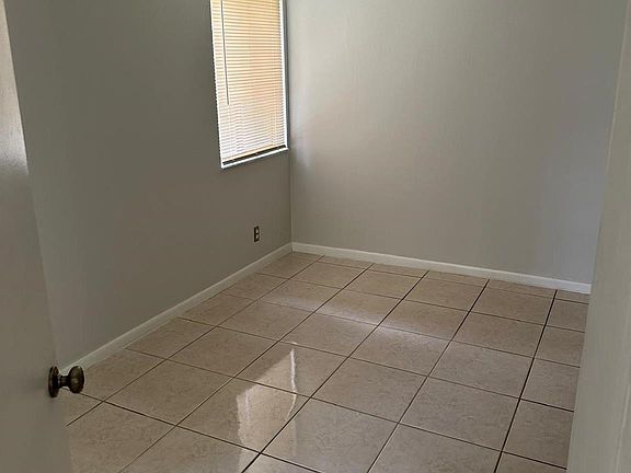 2nd image of 5577 Courtyard Drive #5577