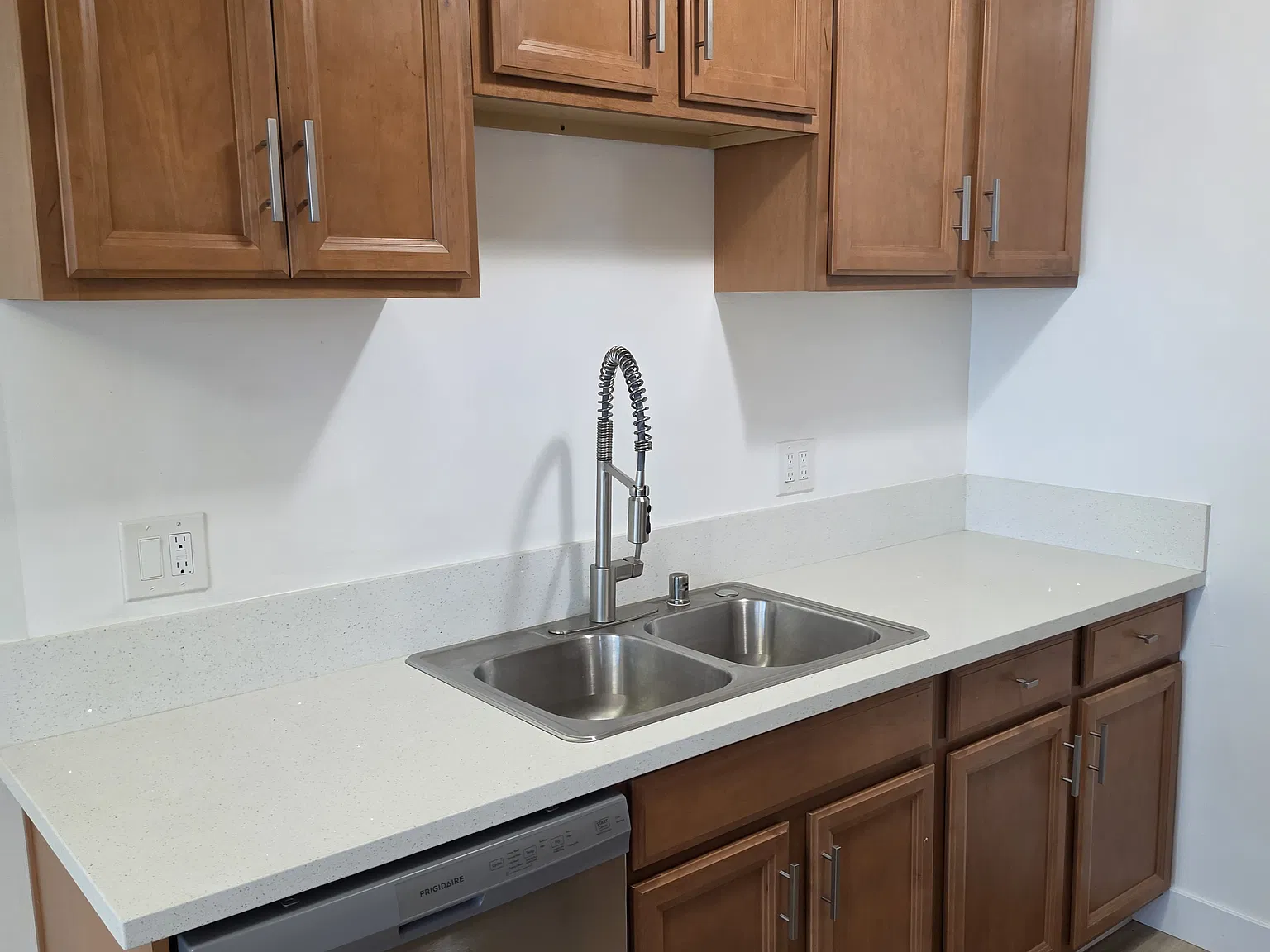 1 bed, $2,295 — Photo 3