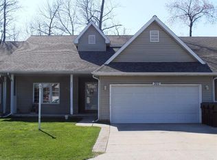 307 Arbordale Dr, Valparaiso, IN 46383