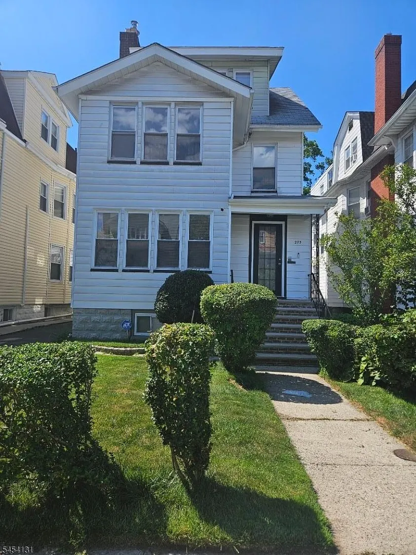 1 bed, 1.0 bath, $1,600 — Photo 1