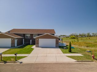 4549 30th Ave NW, Mandan, ND 58554