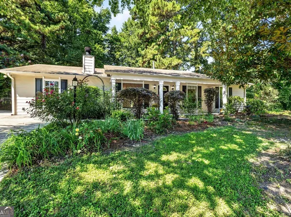 850 The Cir, Lawrenceville, GA 30043