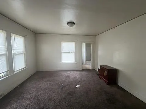 1501 NE Madison Ave — Photo 2