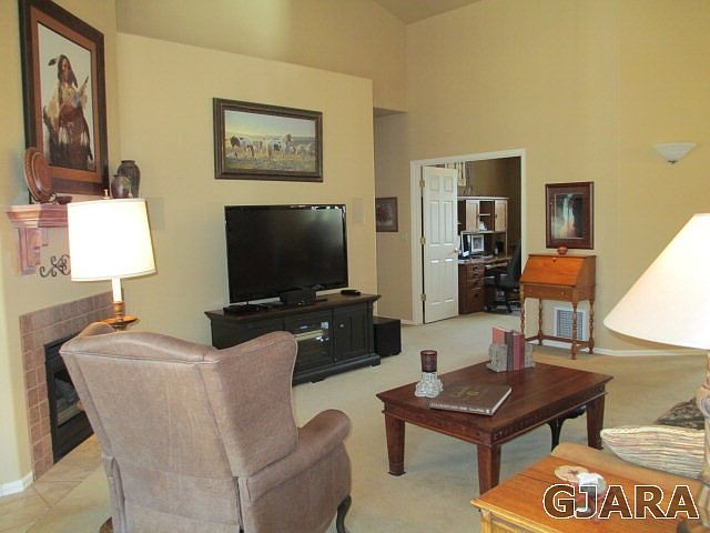 1st image of 1880 N Deer Park Cir