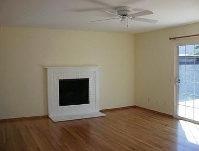 5th image of 428 Eastwood Dr