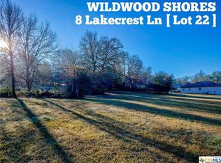 8 Lakecrest Ln, Huntsville, TX 77340