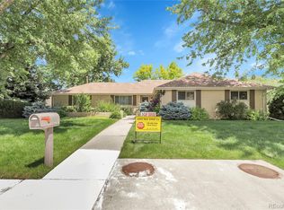 1091 E Pinewood Ave, Centennial, CO 80121