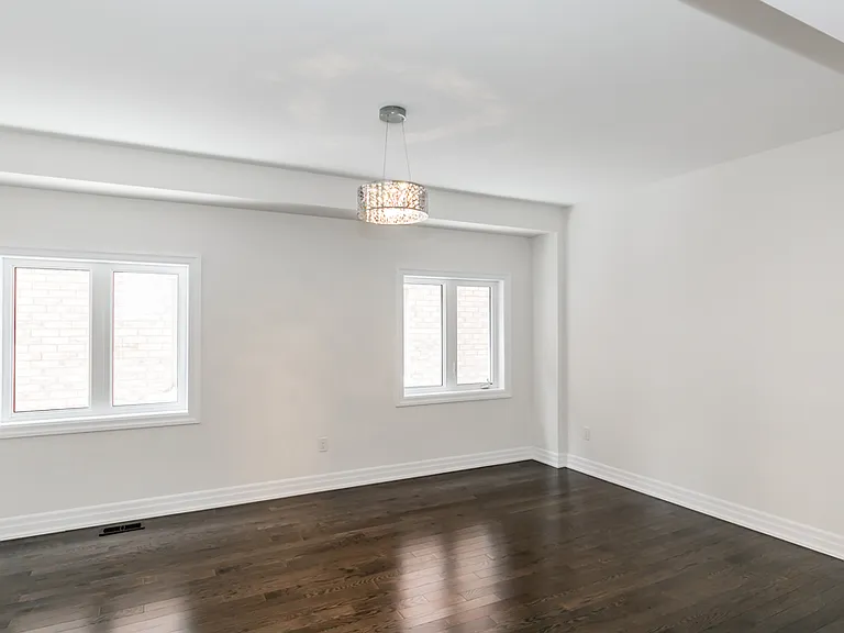 1024 Wickham Rd — Photo 6