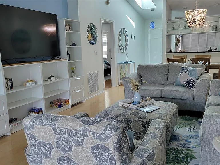 1318 Perico Point Cir — Photo 9