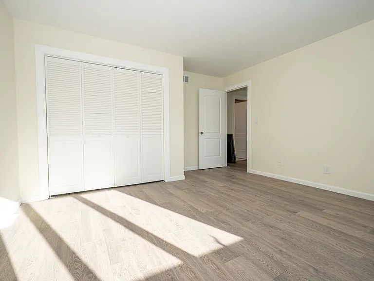400 Tiburon Ln — Photo 12